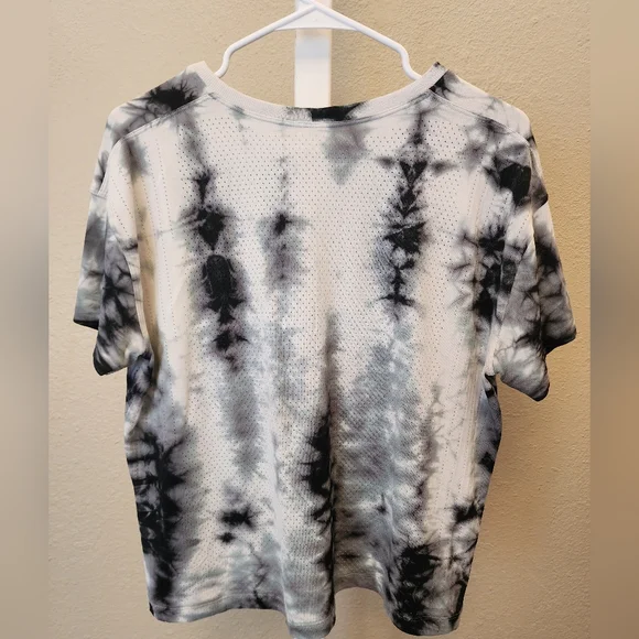 Womens Lululemon Tie Dye Top - Picture 3 of 5